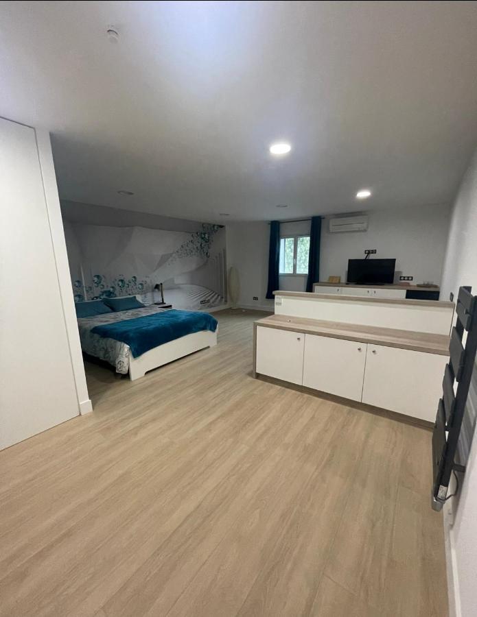 Chambre Atypique Domene Exterior photo